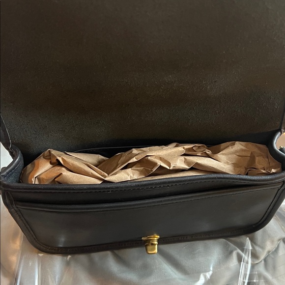 Vintage Coach 9755 Black Pocket Purse Turn lock leather bag made in 1998 - Picture 3 of 16